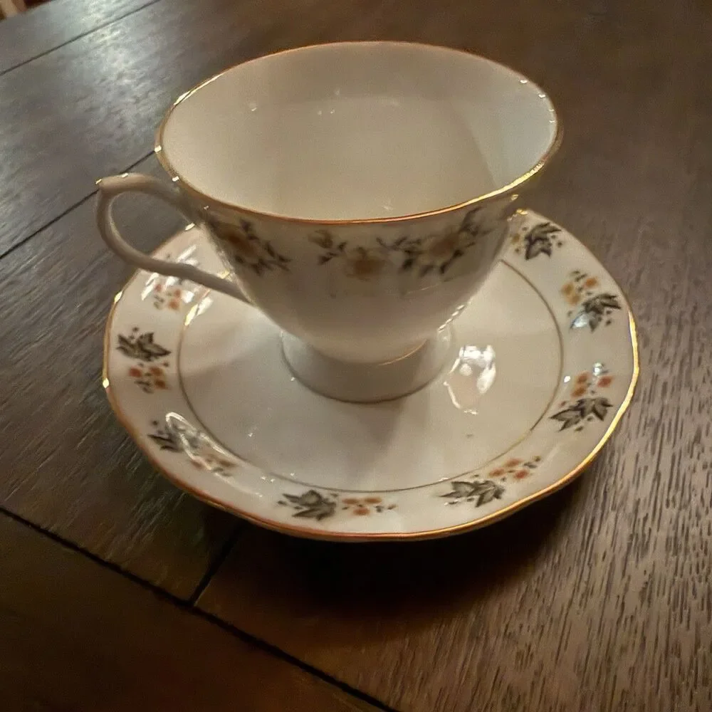 Vintage Liling China Tea Cup and Saucer Set - Green Pagoda Mark - Floral & Gold